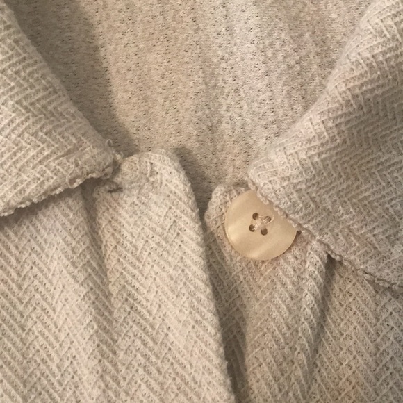 Two pretty button down tops! - Picture 2 of 3